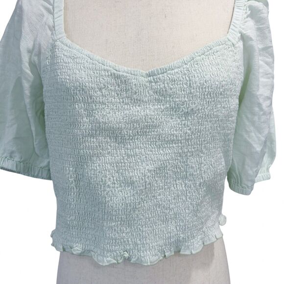 American Eagle NWT Top Size Large Women's Mint Green Smocked Short Sleeve Blouse - Picture 4 of 8